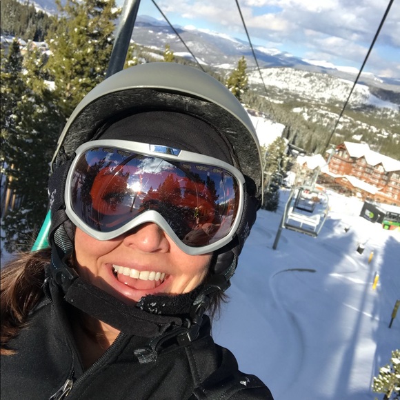 Meet your Posher, Tricia - Picture 1 of 1